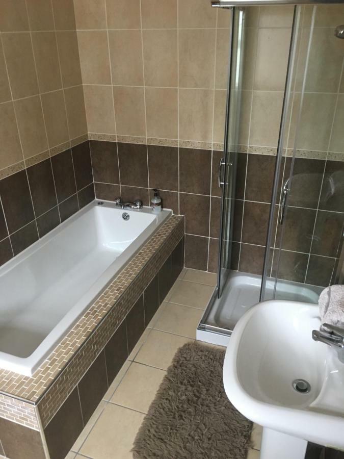 Drumhouse Guesthouse Knock  Ngoại thất bức ảnh